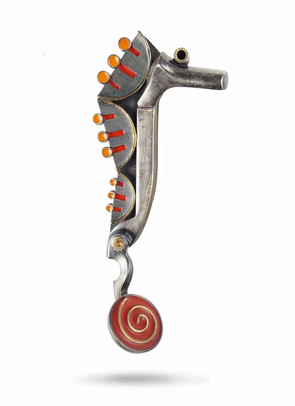 Crowned Seahorse Brooch - Lisa & Scott Cylinder Studio Art Jewelry & Objects.Courtesy of the artist