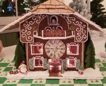 It may not keep time, but this gingerbread clock sure maintains its charm! Courtesy of Cathy Sherrill