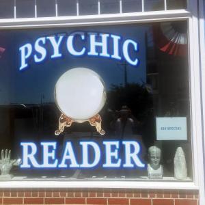The storefront of the psychic reader on Commercial Street in Boothbay Harbor. SUZI THAYER/Boothbay Register